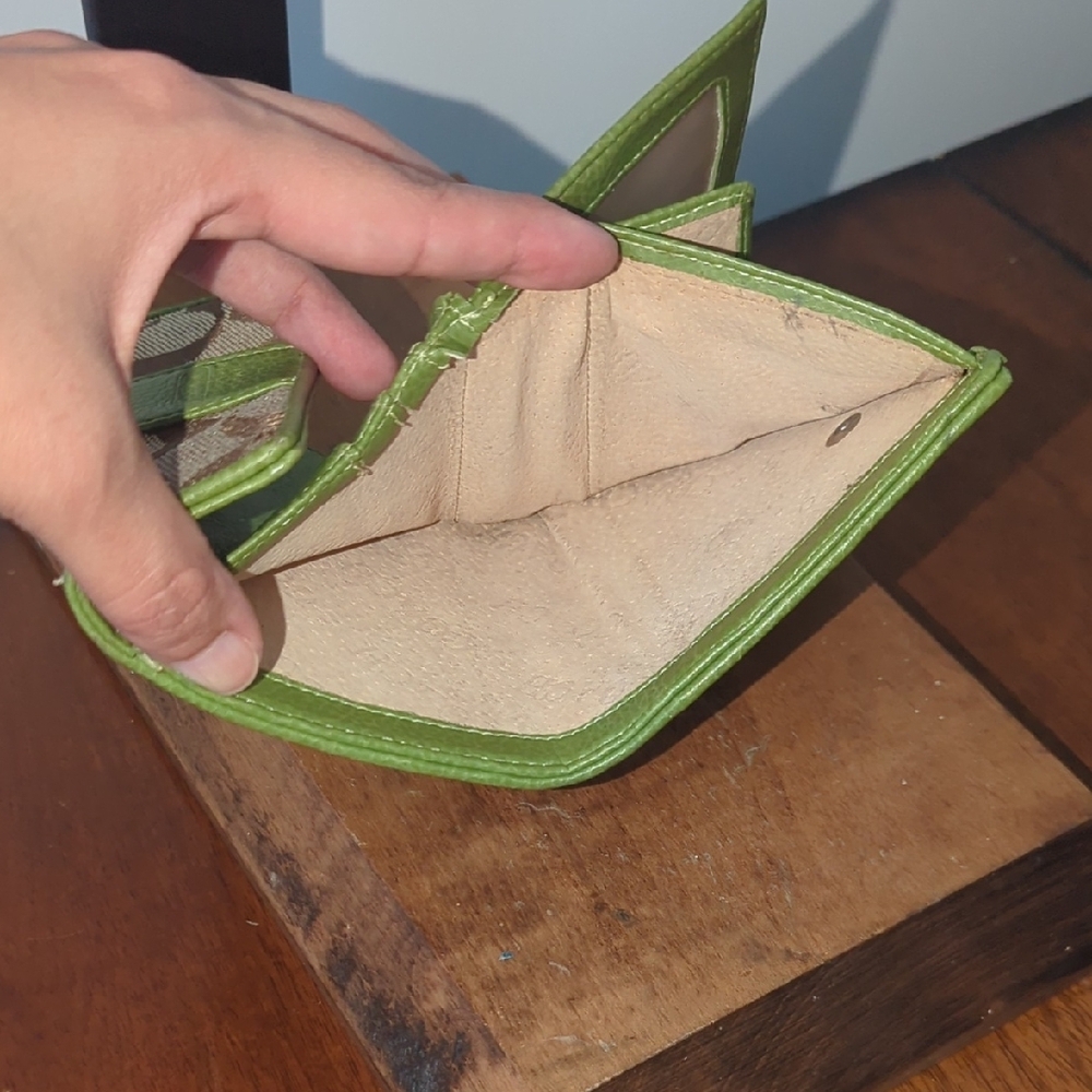 Coach Olive Green and Brown Signature Wallet - Picture 7 of 8